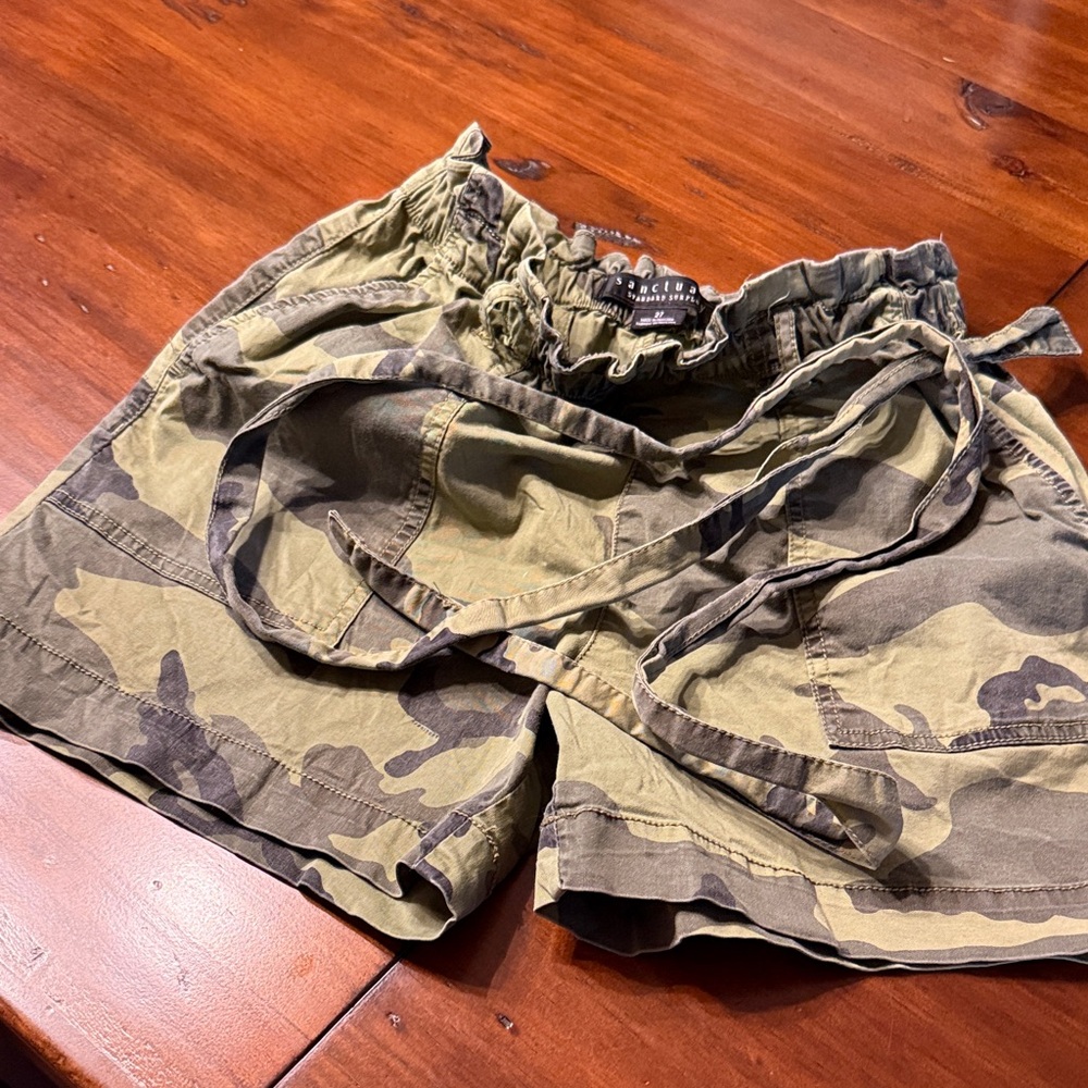 Sanctuary Olive Cargo Shorts